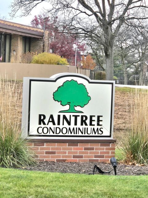 Tiny photo for 470 Raintree Court #3L, Glen Ellyn, IL 60137 (MLS # 12522358)