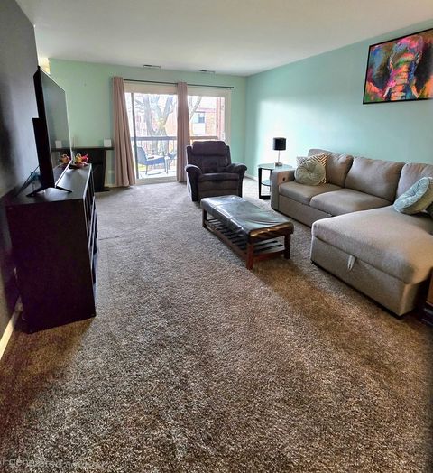 Tiny photo for 470 Raintree Court #3L, Glen Ellyn, IL 60137 (MLS # 12522358)