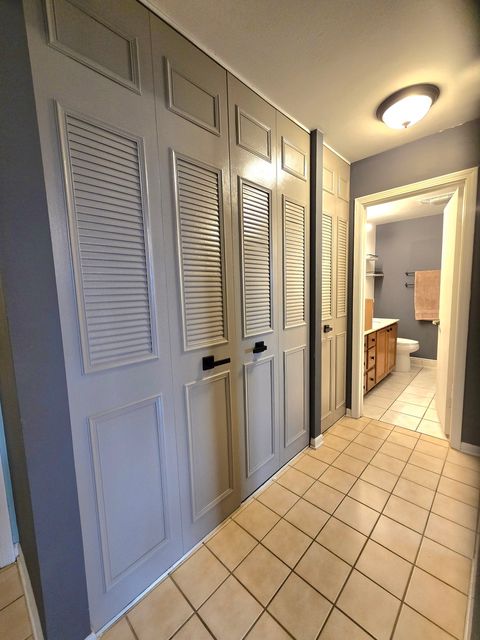 Tiny photo for 470 Raintree Court #3L, Glen Ellyn, IL 60137 (MLS # 12522358)