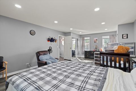 Tiny photo for 640 Rodenburg Road, Roselle, IL 60172 (MLS # 12478062)