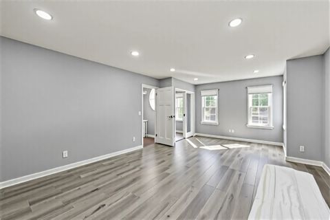 Tiny photo for 640 Rodenburg Road, Roselle, IL 60172 (MLS # 12478062)