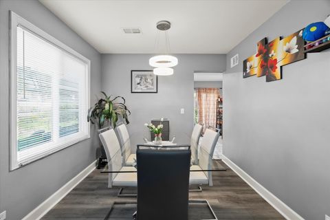 Tiny photo for 640 Rodenburg Road, Roselle, IL 60172 (MLS # 12478062)