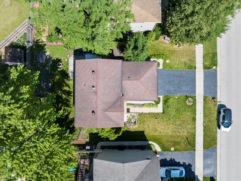 Tiny photo for 640 Rodenburg Road, Roselle, IL 60172 (MLS # 12478062)