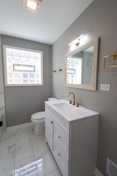 Tiny photo for 12420 S Aberdeen Street S, Calumet Park, IL 60827 (MLS # 12491402)