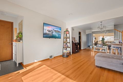 Tiny photo for 1907 Suffolk Avenue, Westchester, IL 60154 (MLS # 12477906)