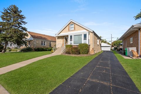 Tiny photo for 1907 Suffolk Avenue, Westchester, IL 60154 (MLS # 12477906)