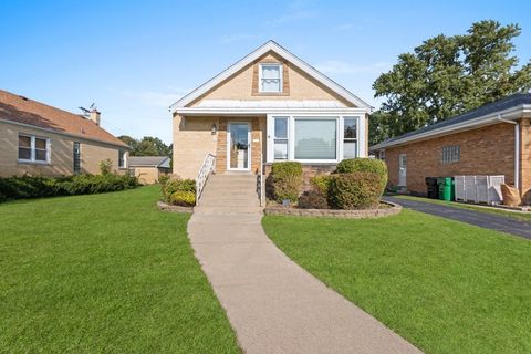 Photo of 1907 Suffolk Avenue, Westchester, IL 60154 (MLS # 12477906) Photo of 1907 Suffolk Avenue, Westchester, IL 60154 (MLS # 12477906)