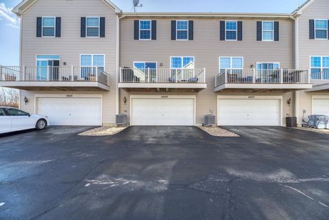 Tiny photo for 1499 Deer Pointe Drive, South Elgin, IL 60177 (MLS # 12571792)