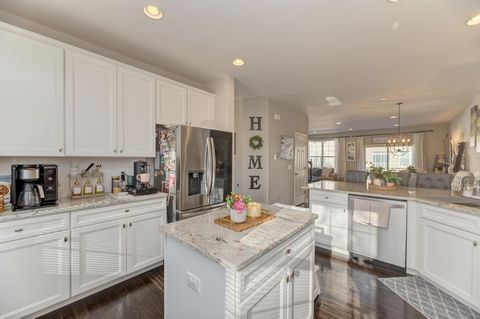 Tiny photo for 1499 Deer Pointe Drive, South Elgin, IL 60177 (MLS # 12571792)