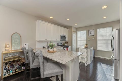 Tiny photo for 1499 Deer Pointe Drive, South Elgin, IL 60177 (MLS # 12571792)