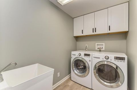 Tiny photo for 1499 Deer Pointe Drive, South Elgin, IL 60177 (MLS # 12571792)