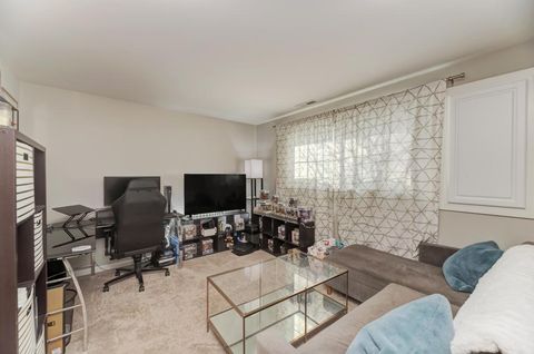 Tiny photo for 1499 Deer Pointe Drive, South Elgin, IL 60177 (MLS # 12571792)