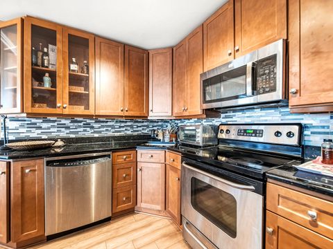 Tiny photo for 5455 N Sheridan Road #1404, Chicago, IL 60640 (MLS # 12586547)