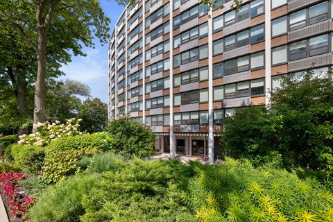 Photo of 1630 Sheridan Road #2F, Wilmette, IL 60091 (MLS # 12457325)