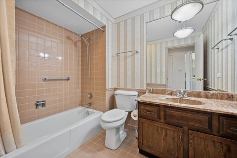 Tiny photo for 7131 N Caldwell Avenue #4N, Chicago, IL 60646 (MLS # 12574147)