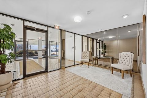 Tiny photo for 7131 N Caldwell Avenue #4N, Chicago, IL 60646 (MLS # 12574147)