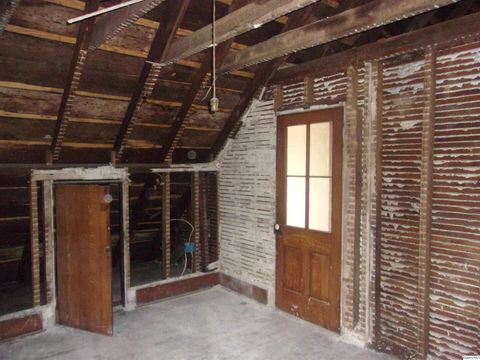 Tiny photo for 925 Jefferson St St, Quincy, IL 62301 (MLS # 12510598)