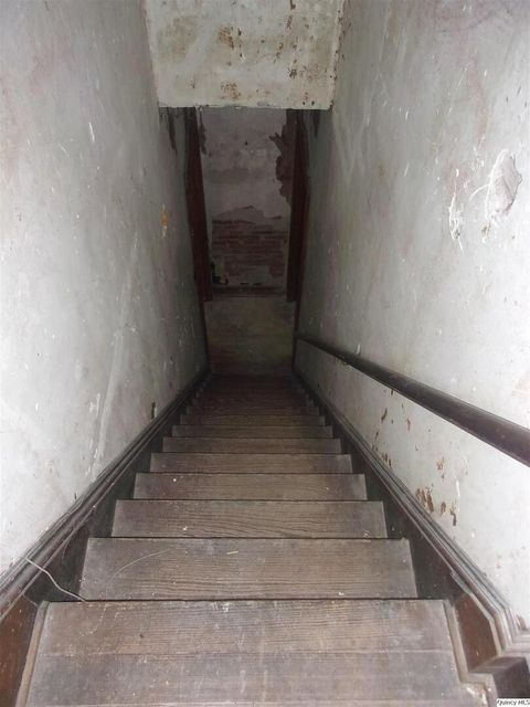 Tiny photo for 925 Jefferson St St, Quincy, IL 62301 (MLS # 12510598)