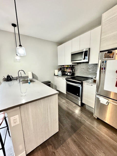 2407 W Eastwood Avenue 501