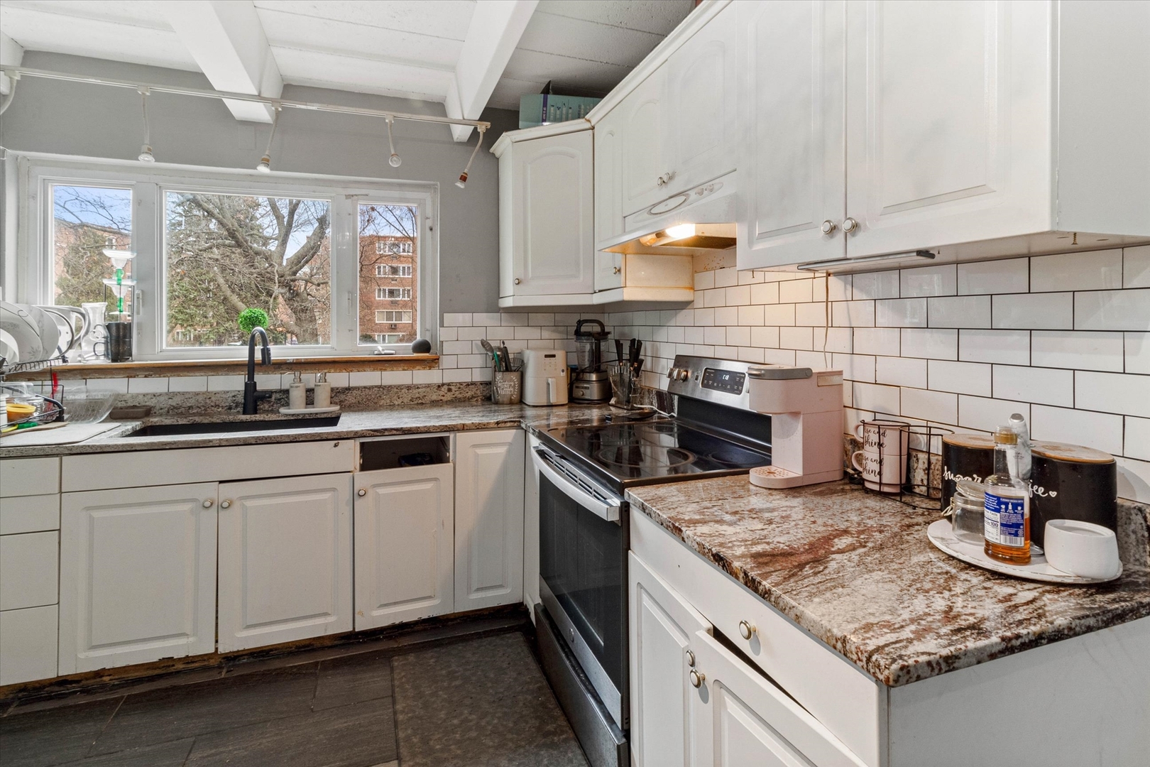 1960 W Hood Avenue 2C