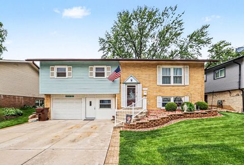 Tiny photo for 15218 Rob Roy Drive, Oak Forest, IL 60452 (MLS # 12640581)
