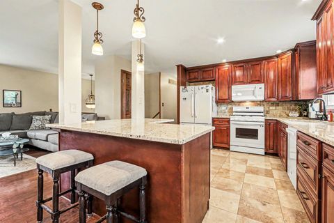Tiny photo for 15218 Rob Roy Drive, Oak Forest, IL 60452 (MLS # 12640581)