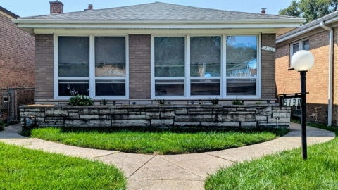 Photo of 9130 S INDIANA Avenue, Chicago, IL 60619 (MLS # 12740587)