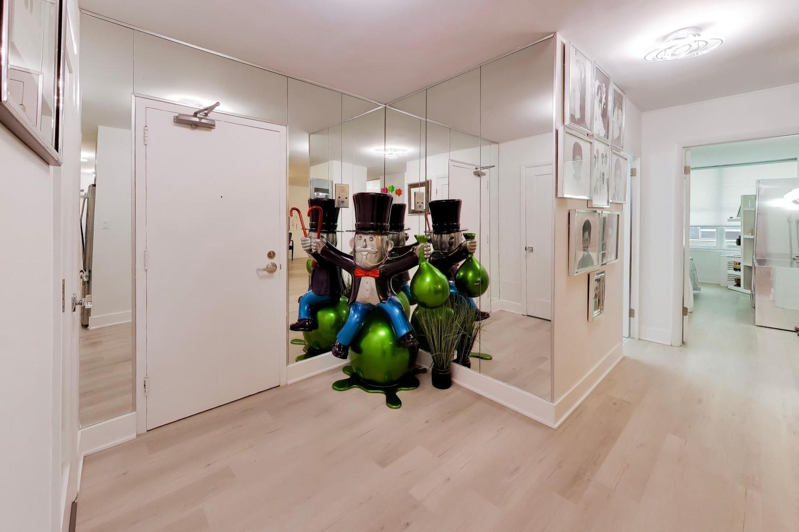 1000 N LAKE SHORE Drive 2205