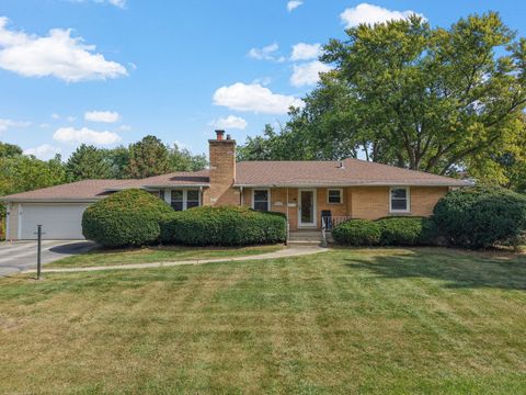 Photo of 4831 Florence Avenue, Downers Grove, IL 60515 (MLS # 12447401)