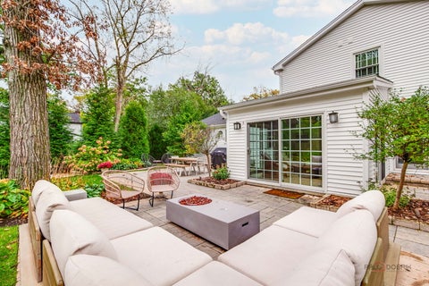 Tiny photo for 10 E Louis Avenue, Lake Forest, IL 60045 (MLS # 12786345)