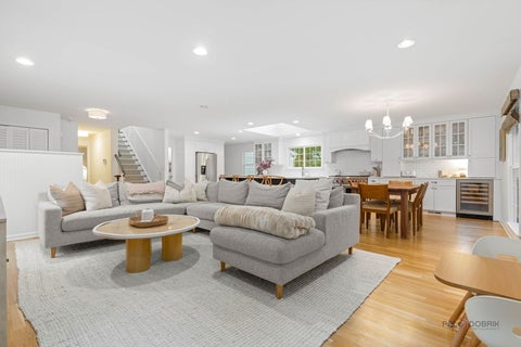 Tiny photo for 10 E Louis Avenue, Lake Forest, IL 60045 (MLS # 12786345)