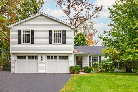Photo of 10 E Louis Avenue, Lake Forest, IL 60045 (MLS # 12786345)