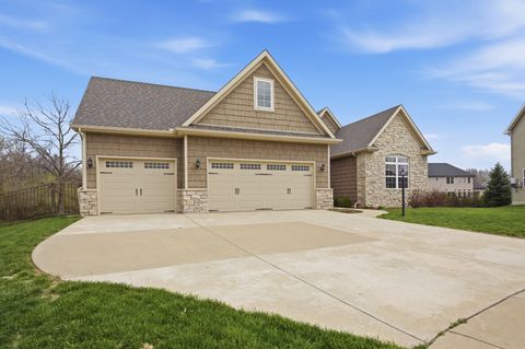 Tiny photo for 1204 Ashford Court, Mahomet, IL 61853 (MLS # 12611041)