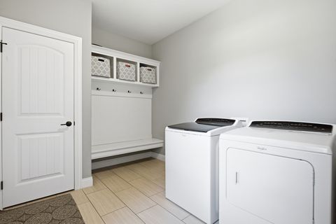 Tiny photo for 1204 Ashford Court, Mahomet, IL 61853 (MLS # 12611041)
