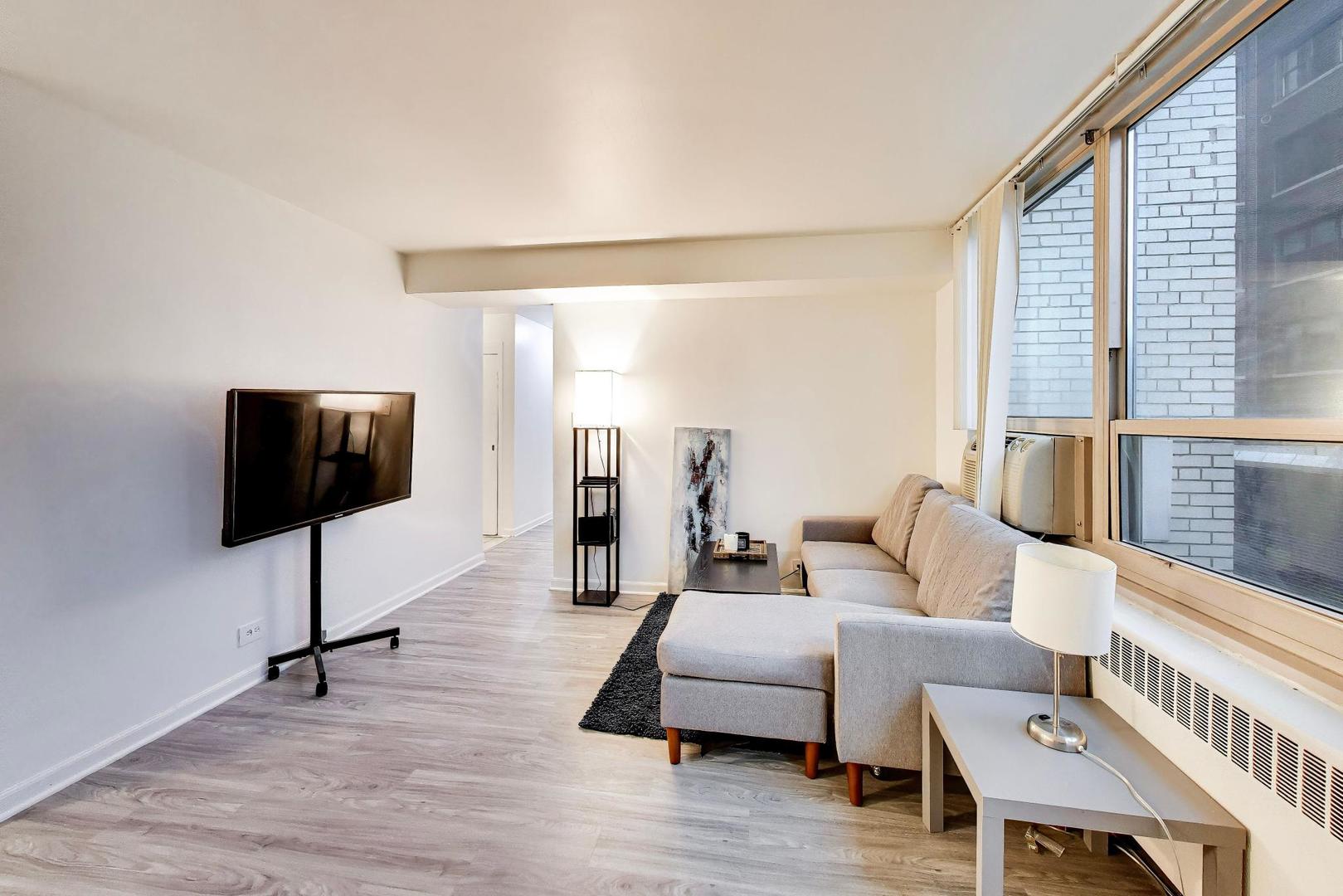 3950 N Lake Shore Drive 227E