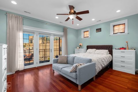 Tiny photo for 904 W Fletcher Street #3, Chicago, IL 60657 (MLS # 12489470)