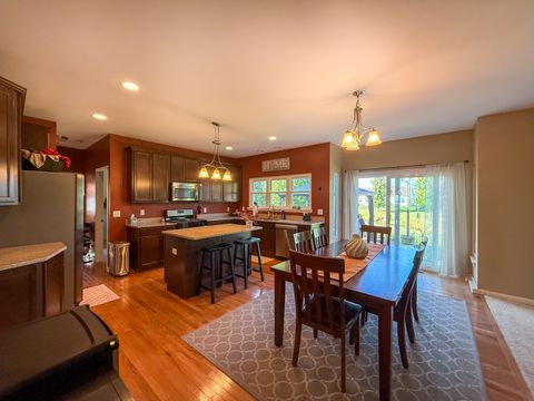 Tiny photo for 445 E Becker Place, Sycamore, IL 60178 (MLS # 12491104)