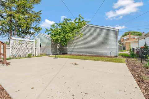 Tiny photo for 3637 Elmwood Avenue, Berwyn, IL 60402 (MLS # 12531730)