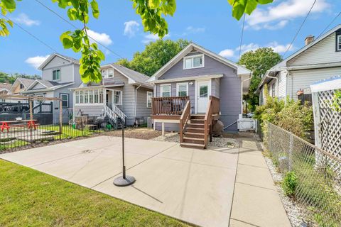 Tiny photo for 3637 Elmwood Avenue, Berwyn, IL 60402 (MLS # 12531730)