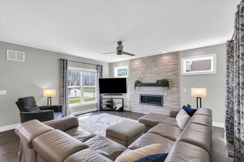 Tiny photo for 1313 Garwood Drive, Mahomet, IL 61853 (MLS # 12609489)