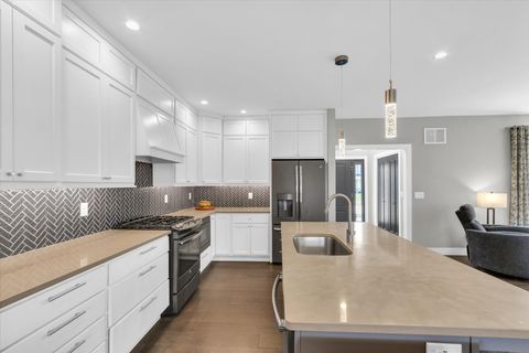 Tiny photo for 1313 Garwood Drive, Mahomet, IL 61853 (MLS # 12609489)