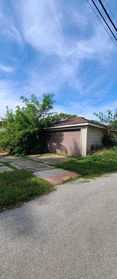 14447 University Avenue Dolton IL 60419