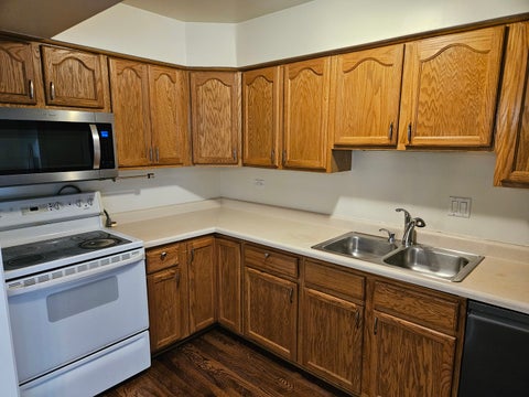 Tiny photo for 10723 5th Ave Cut Off Avenue #103, Countryside, IL 60525 (MLS # 12777479)