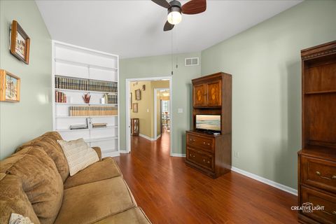 Tiny photo for 595 Golfers Lane, Bartlett, IL 60103 (MLS # 12613263)