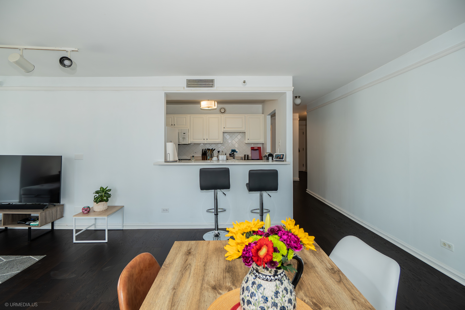 10 E Ontario Street 1311