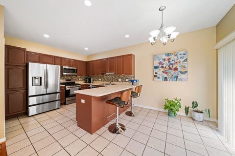 Tiny photo for 356 N WEST POINTE Drive, Vernon Hills, IL 60061 (MLS # 12713344)