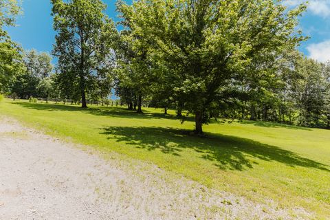 Tiny photo for 690 Ganntown Lane, Grantsburg, IL 62943 (MLS # 12576225)
