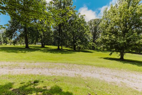 Tiny photo for 690 Ganntown Lane, Grantsburg, IL 62943 (MLS # 12576225)