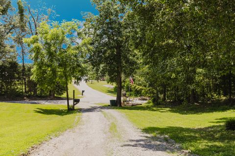 Tiny photo for 690 Ganntown Lane, Grantsburg, IL 62943 (MLS # 12576225)