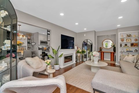 Tiny photo for 4217 Main Street, Downers Grove, IL 60515 (MLS # 12486720)